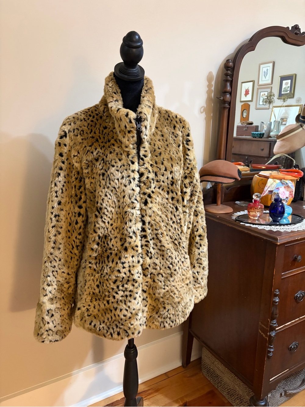 Faux Fur Leopard Print Reversible Jacket - Tan/Black